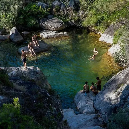 Apartamento En Cimadevila, Appartamento *